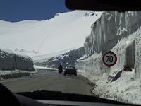 Verschneite Alpengipfel 25.05.2004
